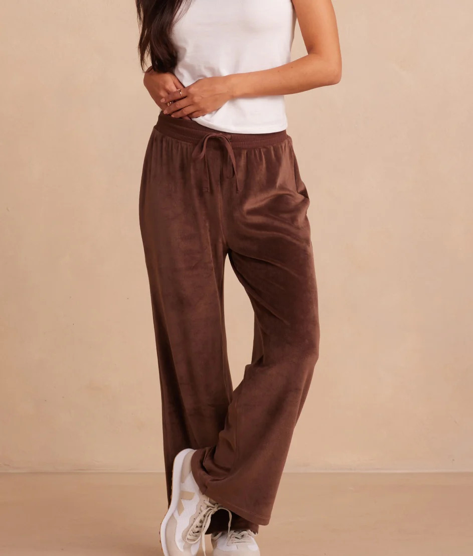Women's Velour Tracksuit Sweatpants - Brown Size: Medium | SummerSalt