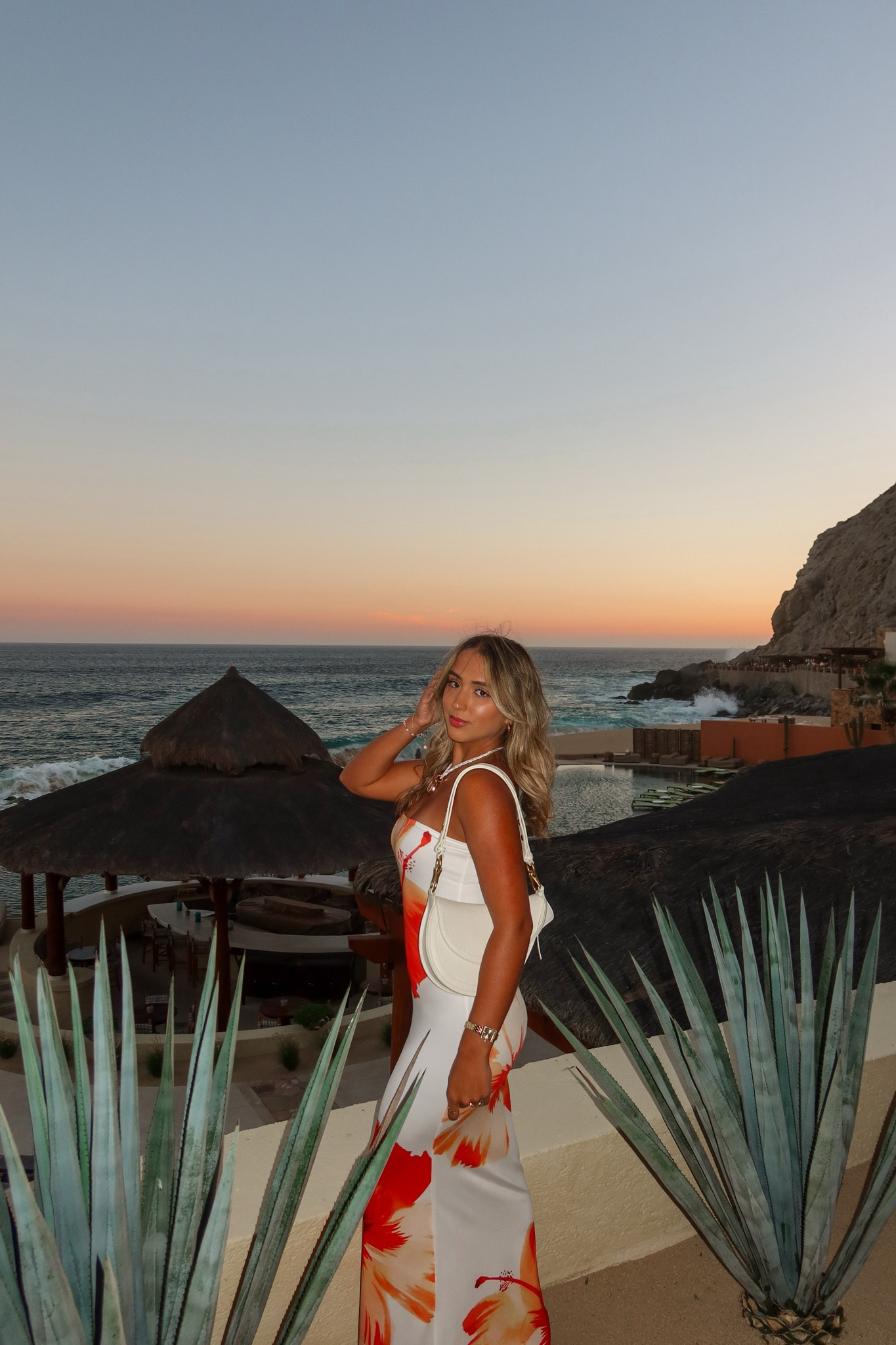 Summer dinner & drinks 🌺
Beginning Boutique Code - ELLYBBX

#LTKTravel #LTKStyleTip #LTKBeauty
