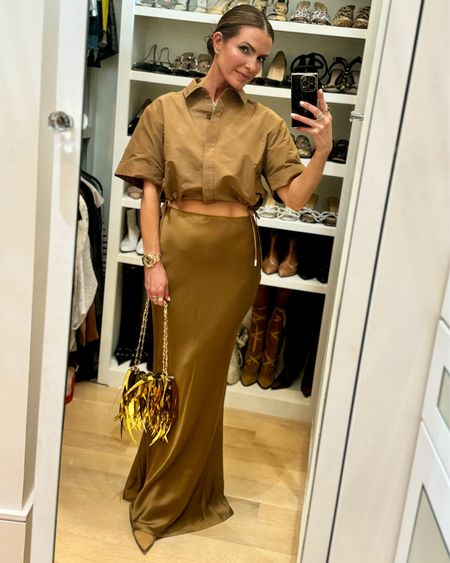 fun gno event tonight for the launch of london monet ‘s spring/summer collection🤎🤎

wearing this chic & uber comfy silk maxi skirt & beautiful blouse (that doesn’t come together but matched just perfectly) 

both run tts wearing small in both! 

#LTKitbag #LTKparties #LTKwedding