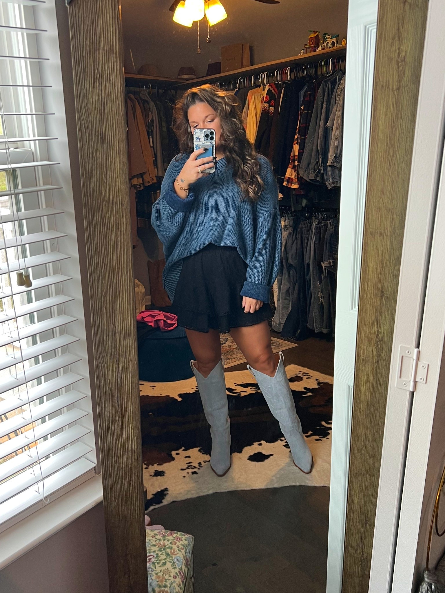 Sweater: American Eagle Sale Rack but found one similar! I got a XXL for oversized fit
Skirt: TTS
Boots: 😍 TTS

#LTKSeasonal #LTKStyleTip #LTKShoeCrush