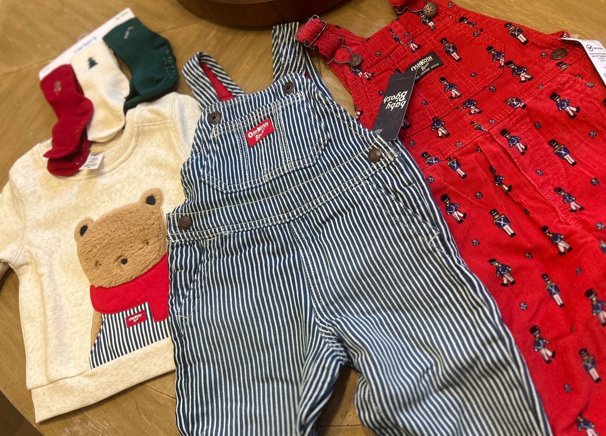 How stinking cute?! This whole OshKosh B’Gosh line is adorable 😍
Carters | baby boy style | baby girl style | baby boy holiday outfits | christmas outfit | baby | toddler | holiday photos | Christmas photos | Santa outfits | overalls 

#LTKHoliday #LTKKids #LTKBaby