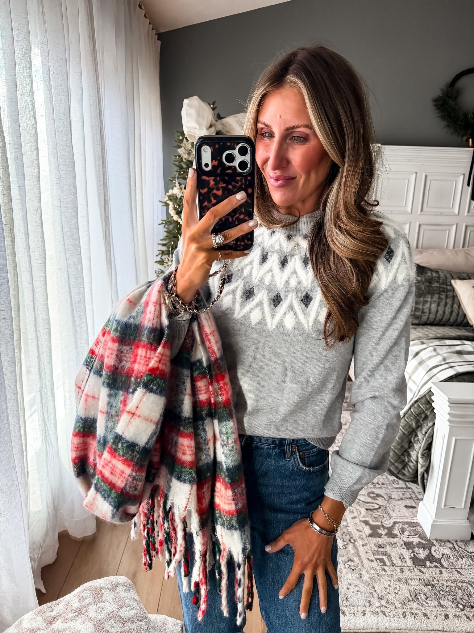 Chic winter style, winter outfit, casual outfit for the cold, themominstyle 

#LTKSeasonal #LTKootd #LTKmomlife
