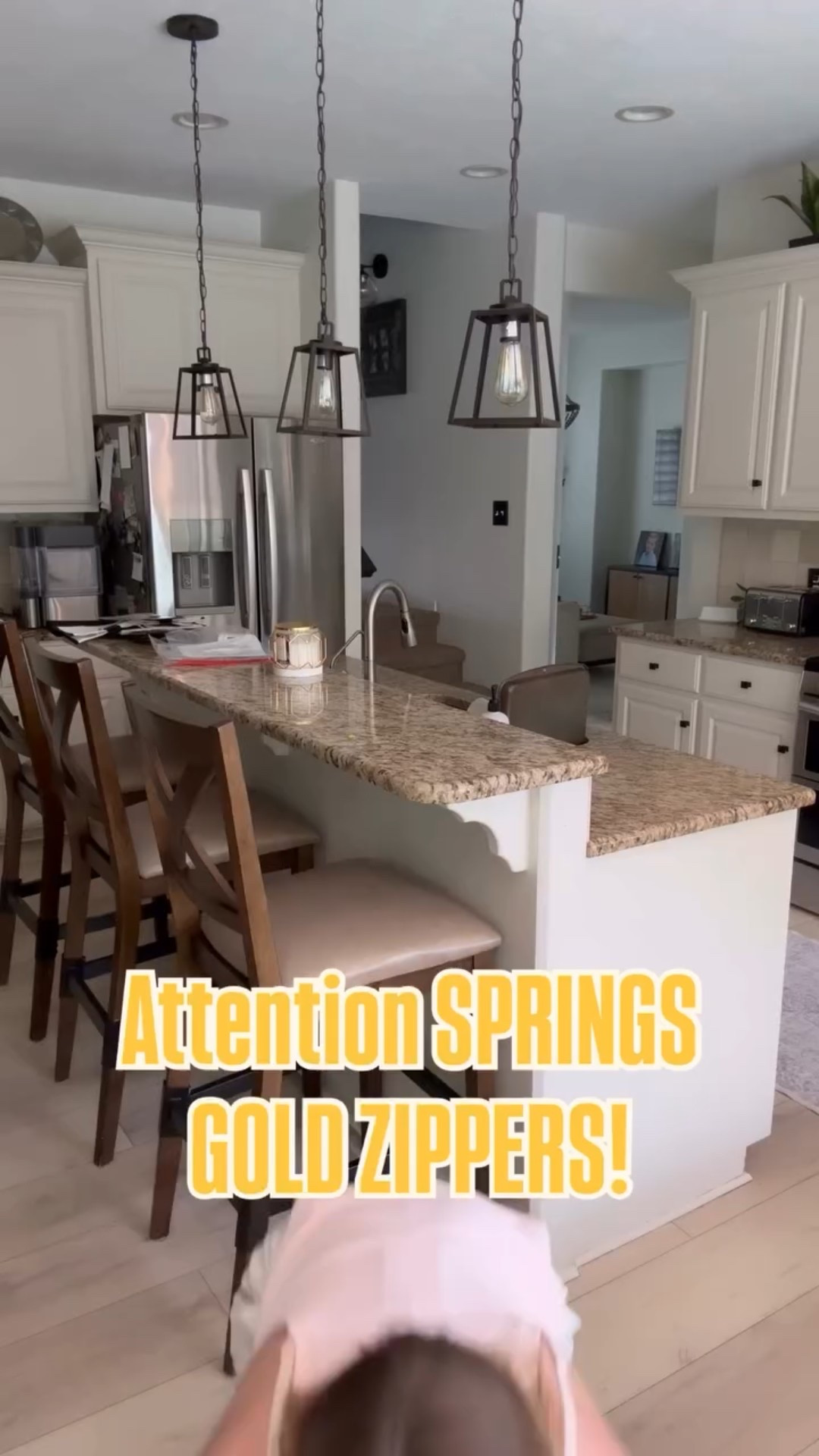 GOLD ZIPPERS!!!! These 1/4 zips from @caliafitness could not be more perfect for us Springs🌷Shell Pink & Geranium Red. They fit true to size, are amazing quality. This will be your go to pullover for fall. 

#LTKActive #LTKFindsUnder100 #LTKOver40