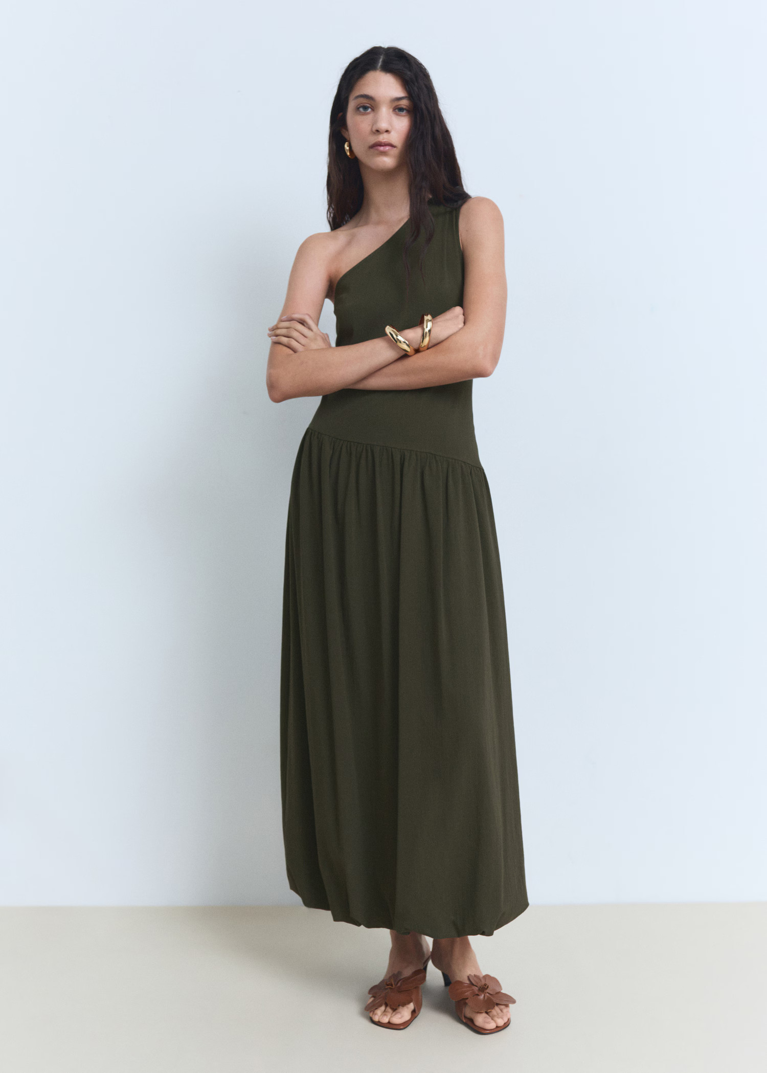 Asymmetrical puffed dress - Women | MANGO United Kingdom | MANGO (UK)