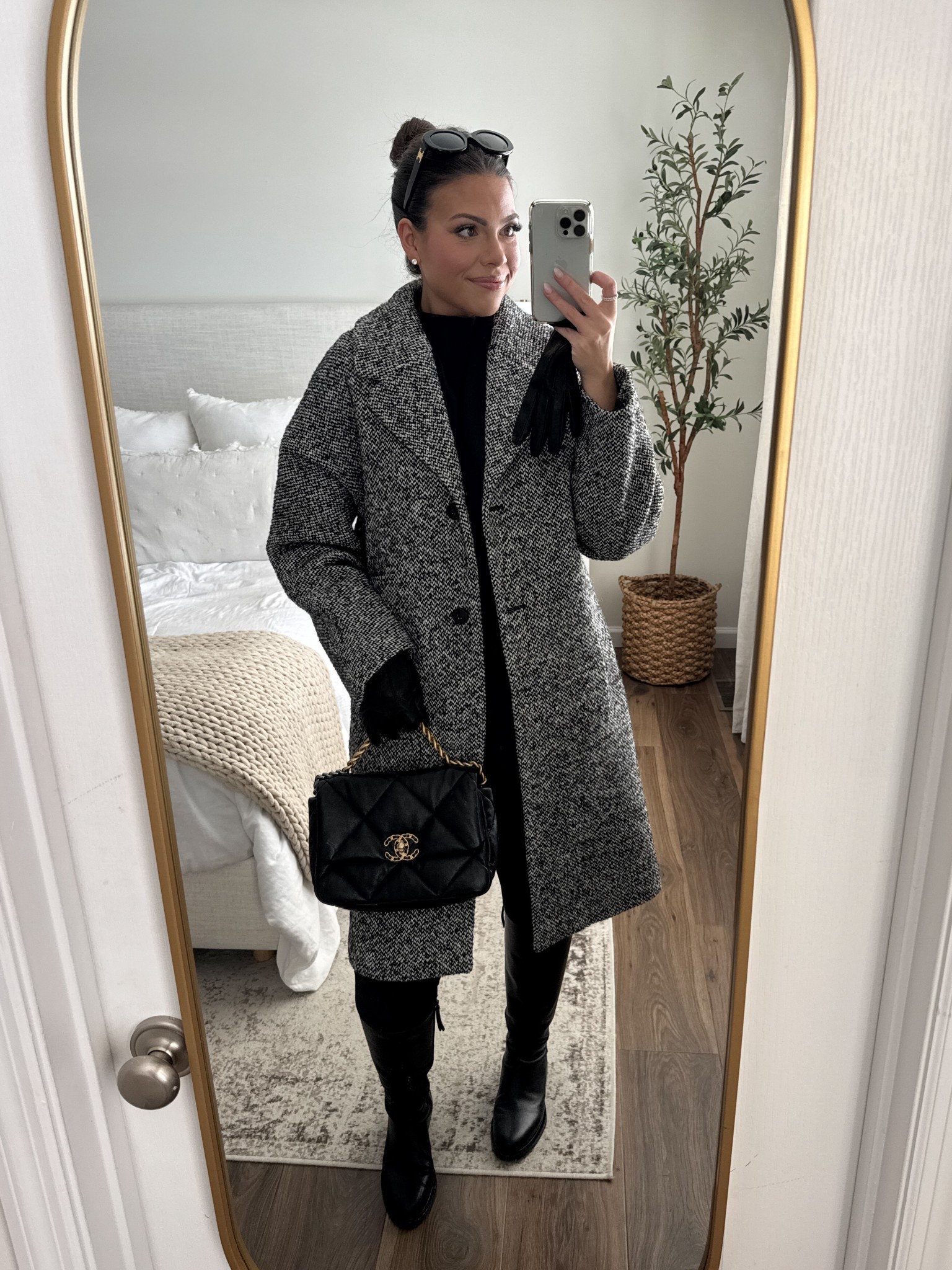 a look at today’s ootd!! my coat & cardigan are both on MAJOR sale!!🖤
Sizing:
@Spanx  cardigan - size Medium
Sweater - size Medium
@abercrombie  leggings - size Medium long
@Reformation  boots - tts 
Mango coat - size Medium 

#LTKSaleAlert #LTKootd