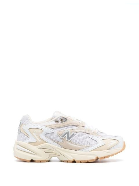 New Balance 725 Panelled lace-up Sneakers - Farfetch | Farfetch Global