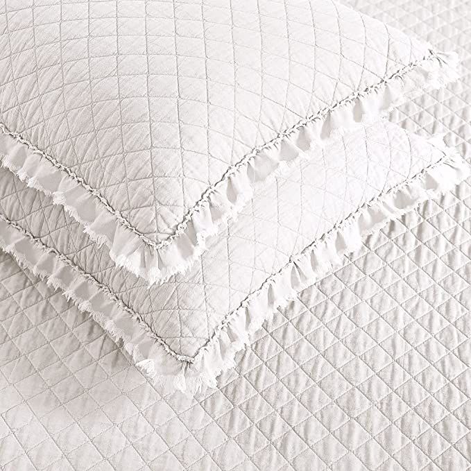Brielle Home Ravi Stone Washed Solid Diamond Stitched Quilt Set, Full/Queen, White | Amazon (US)
