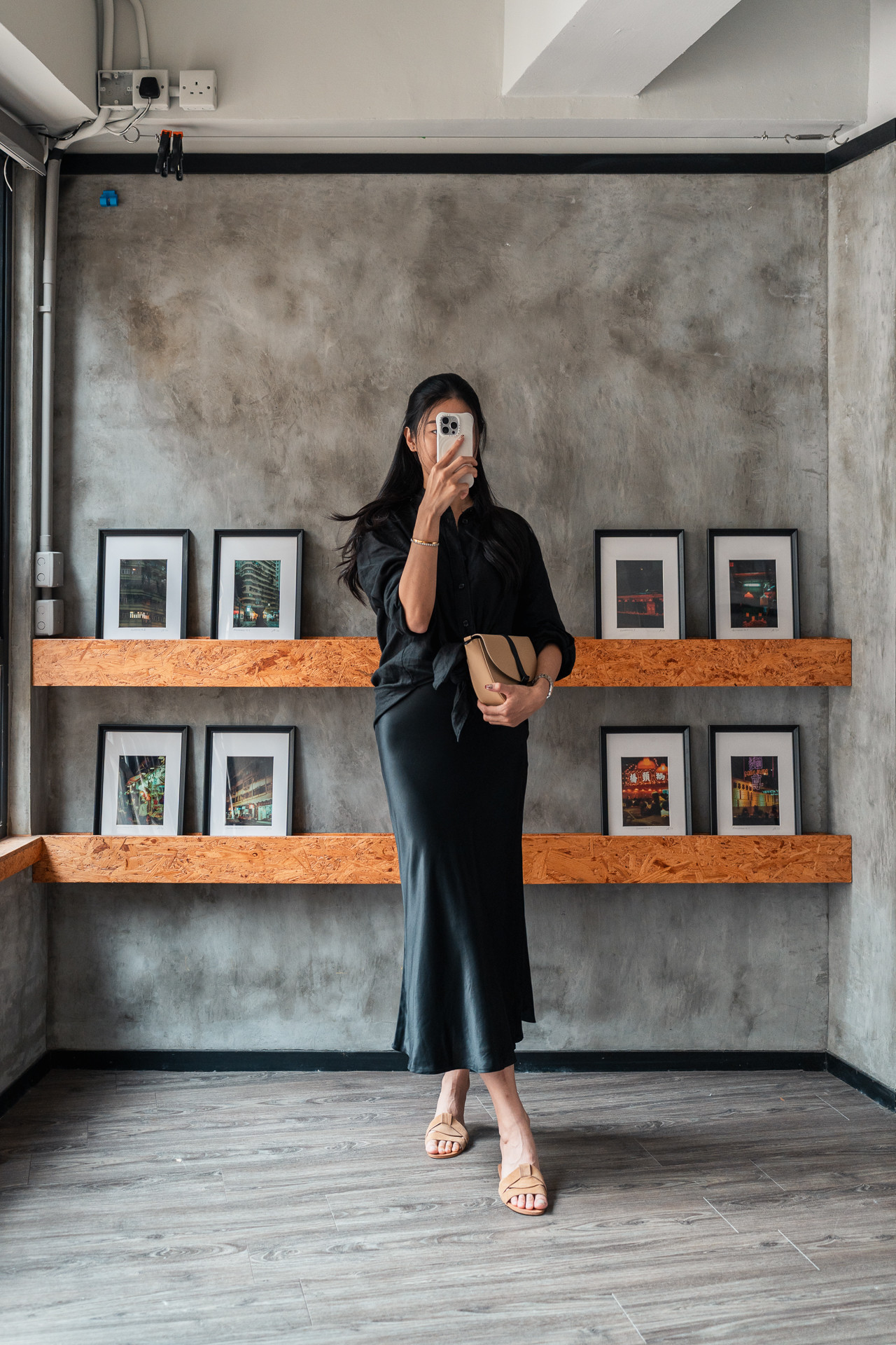 Minimalist evening mood 🖤✨ Kept it sleek with a black satin skirt, classic button-down, and tan sandals—then switched my latte crossbody into a clutch for that effortless dinner-to-drinks look. Linking similar satin skirts, chic shirts, and sandals!

 

#LTKstyletip #LTKasia #LTKdatenight