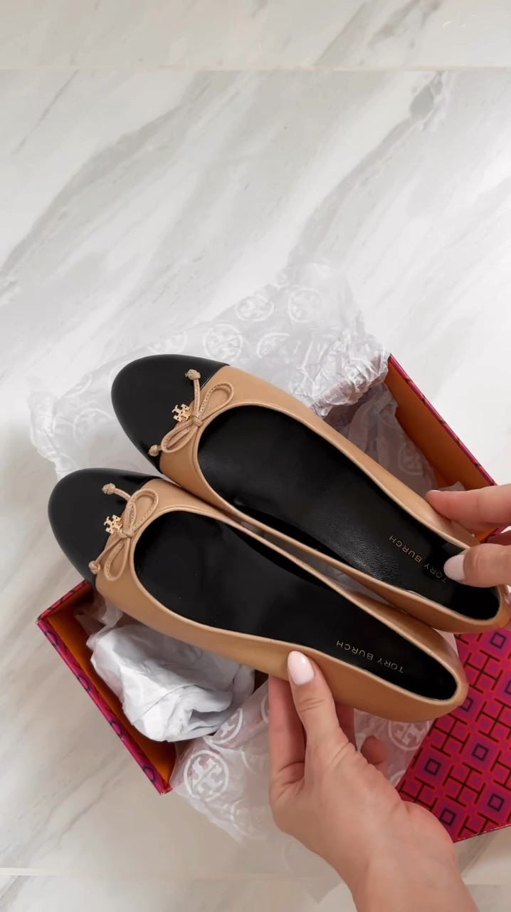 Fall flats 

#LTKShoeCrush #LTKSeasonal #LTKStyleTip