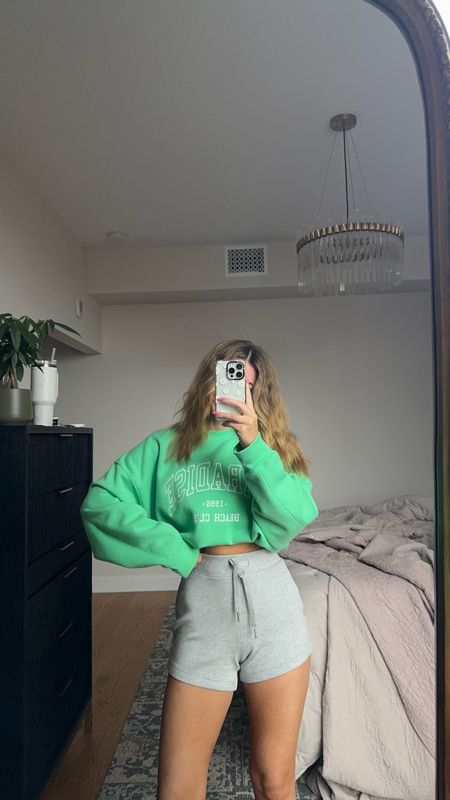 today is casual loungewear look green target, crewneck, and favorite surge, moose dry shampoo from navy
crewneck: size up to an extra large
shorts: small code emersonxspanx


#LTKbeauty #LTKxTarget #LTKfindsunder50