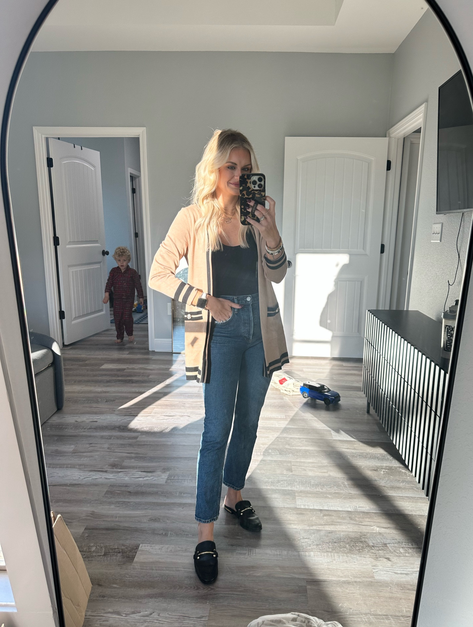 Work outfit
25 jeans, medium tank, small cardigan, shoes are tts

#LTKStyleTip #LTKWorkwear #LTKFindsUnder50