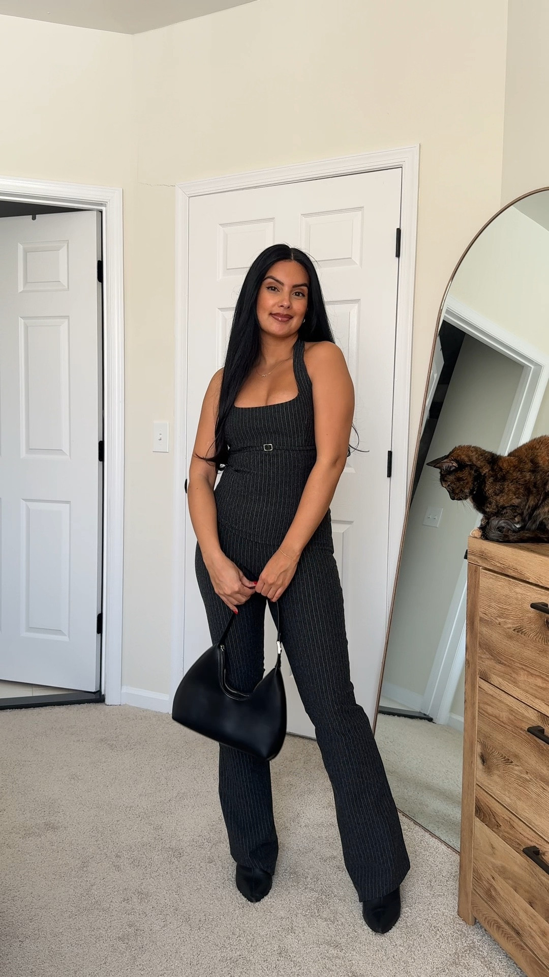 wearing a size medium in both - top and pants! 💘