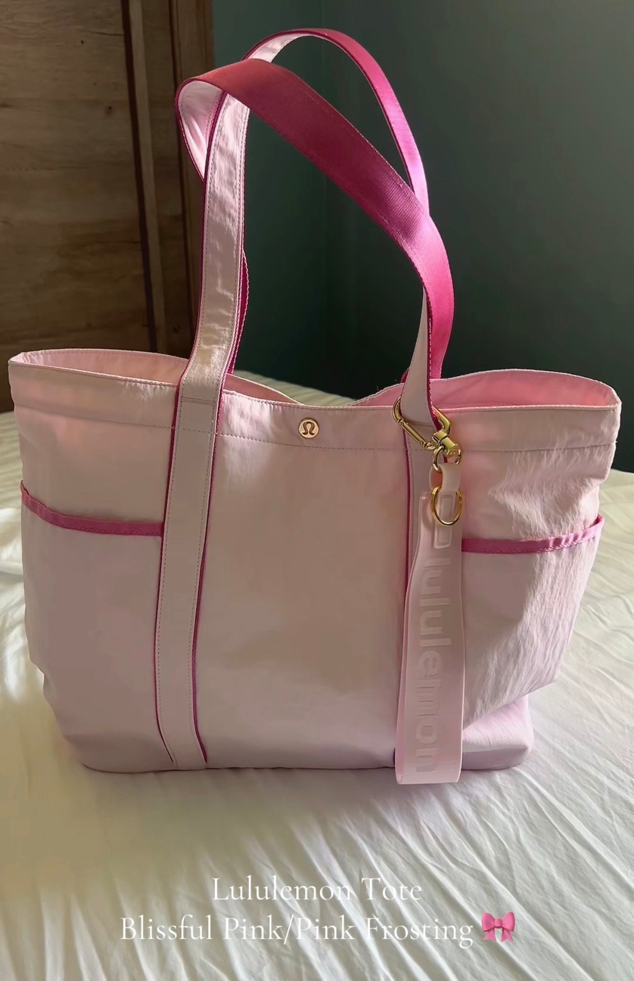 Lululemon tote 

#LTKItBag #LTKFindsUnder100 #LTKSeasonal