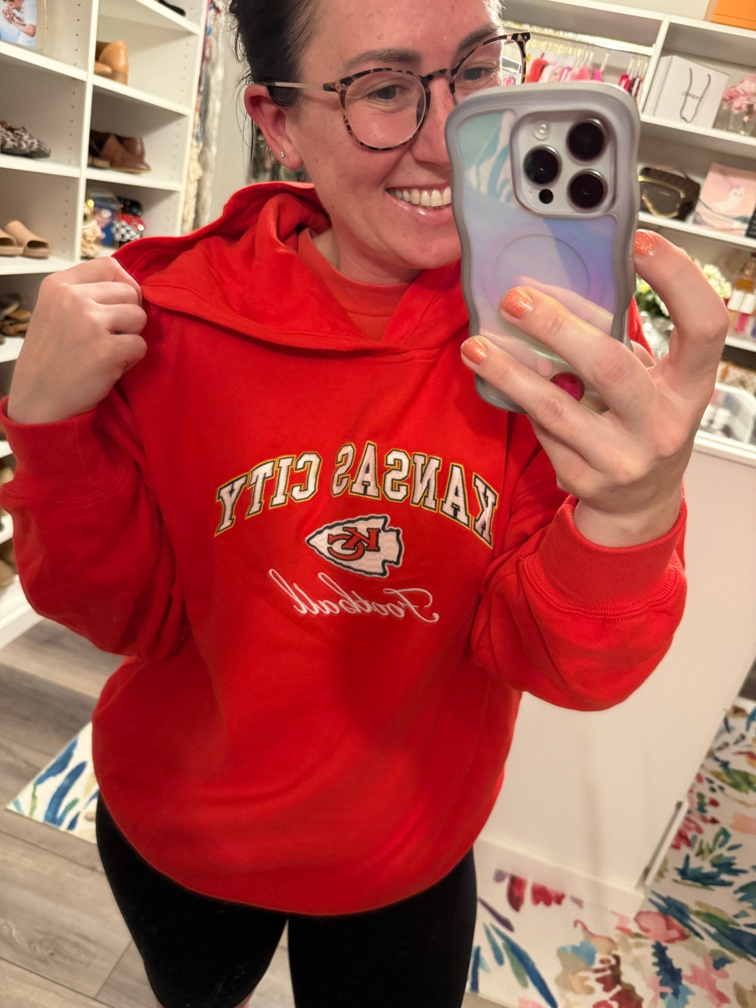 Grab all of your favorite NFL team gear at Abercrombie!! I am obsessed with all of their Kansas City Chiefs swag! #football #nfl 