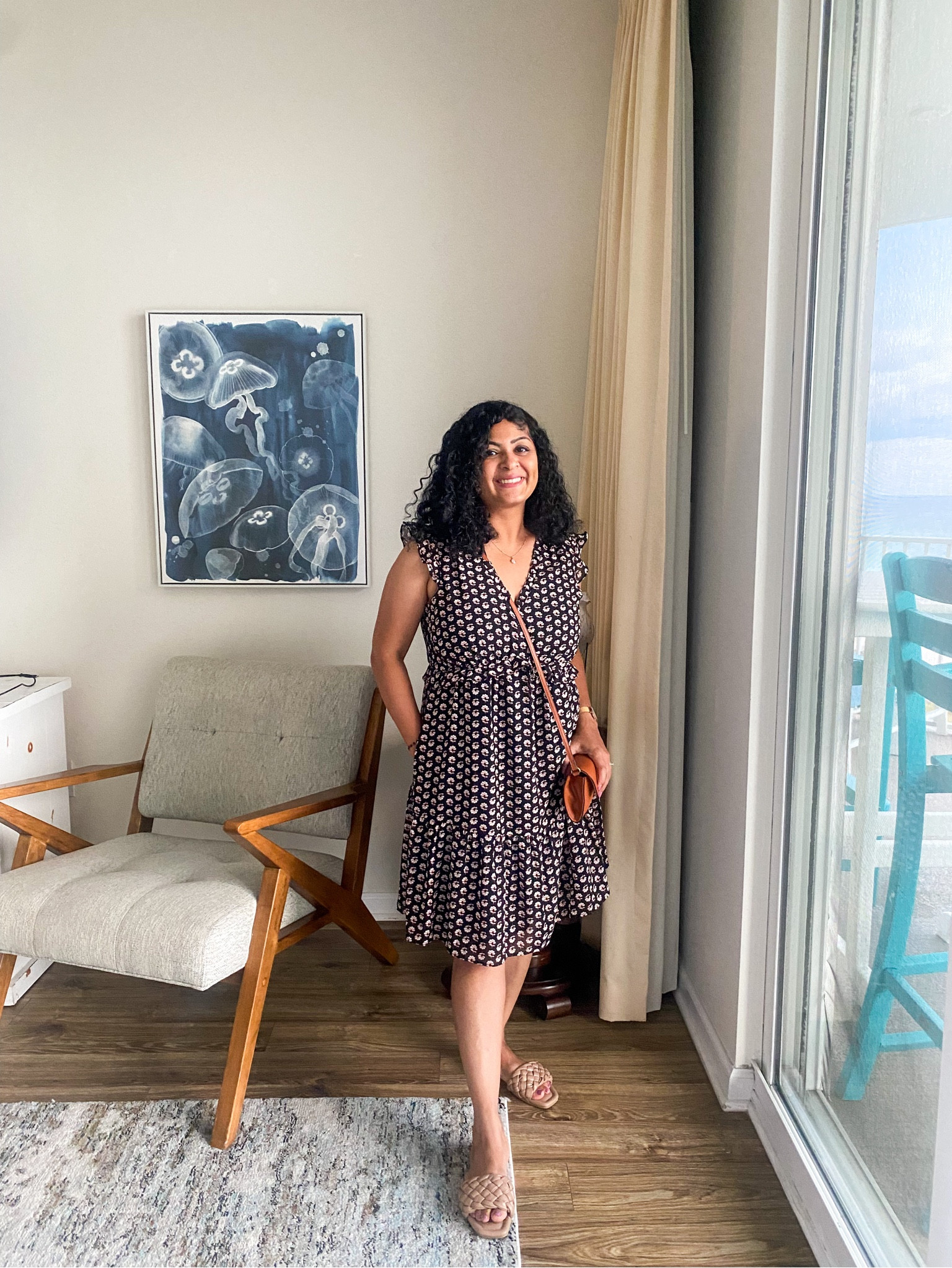 Black dress with pockets is my fav !! 