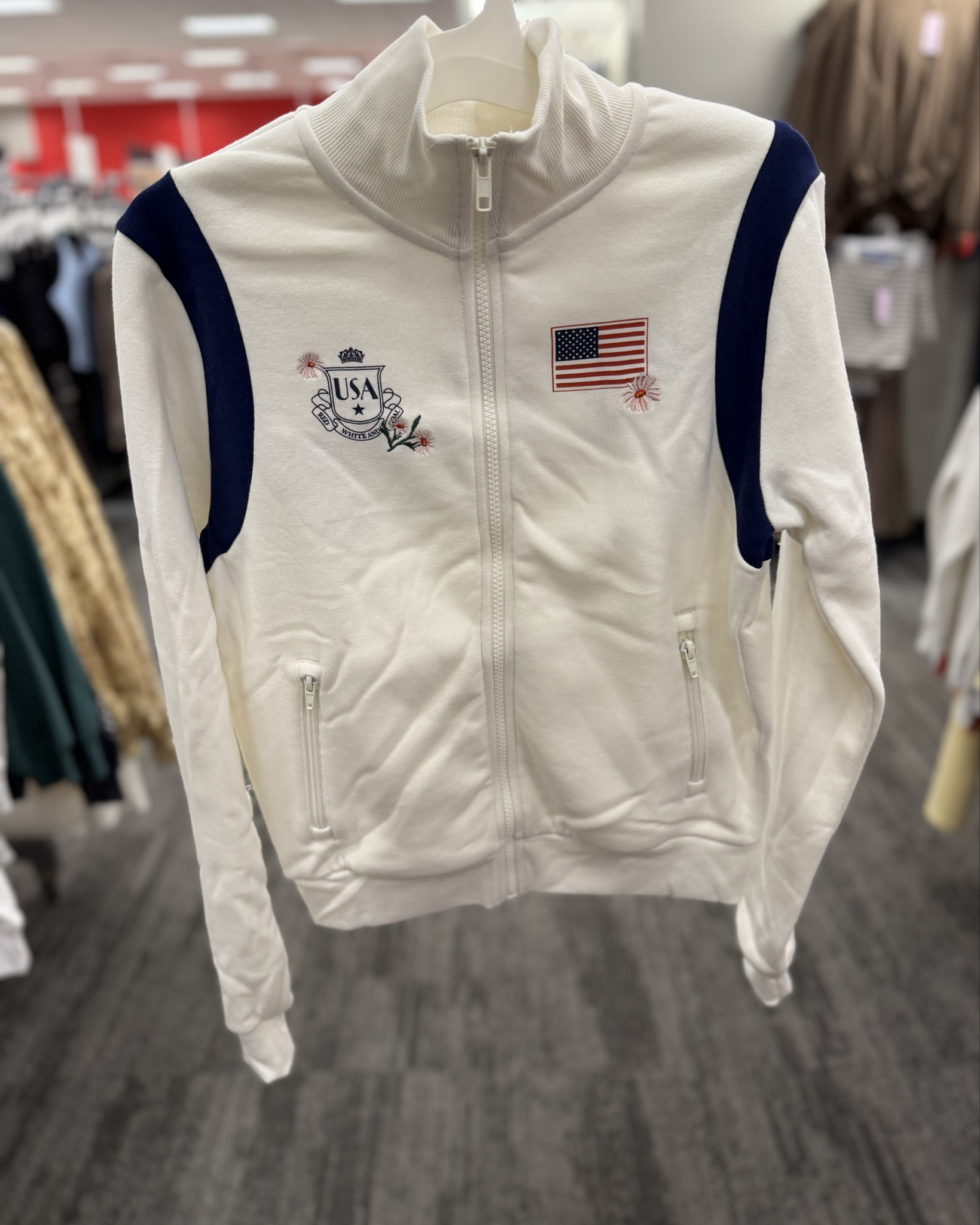 Graphic Jerseys, Sweatshirts and matching shorts, for women!💕🤩

Linking them here go find them at Target🔗🎯

#LTKSeasonal #LTKdayinmylife #LTKmomlife