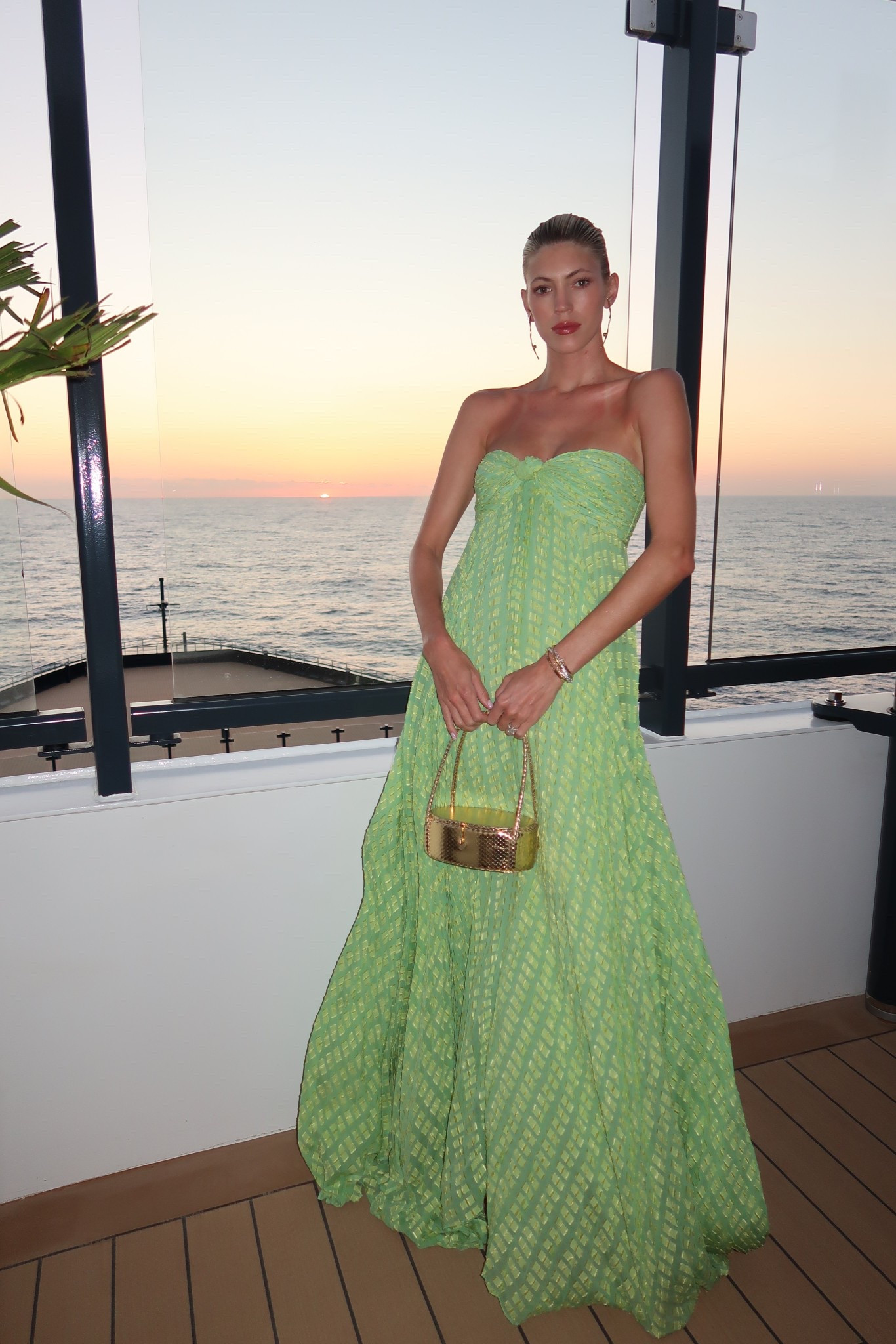 Coastal night look💚I can’t get over this view! 

#LTKStyleTip #LTKTravel