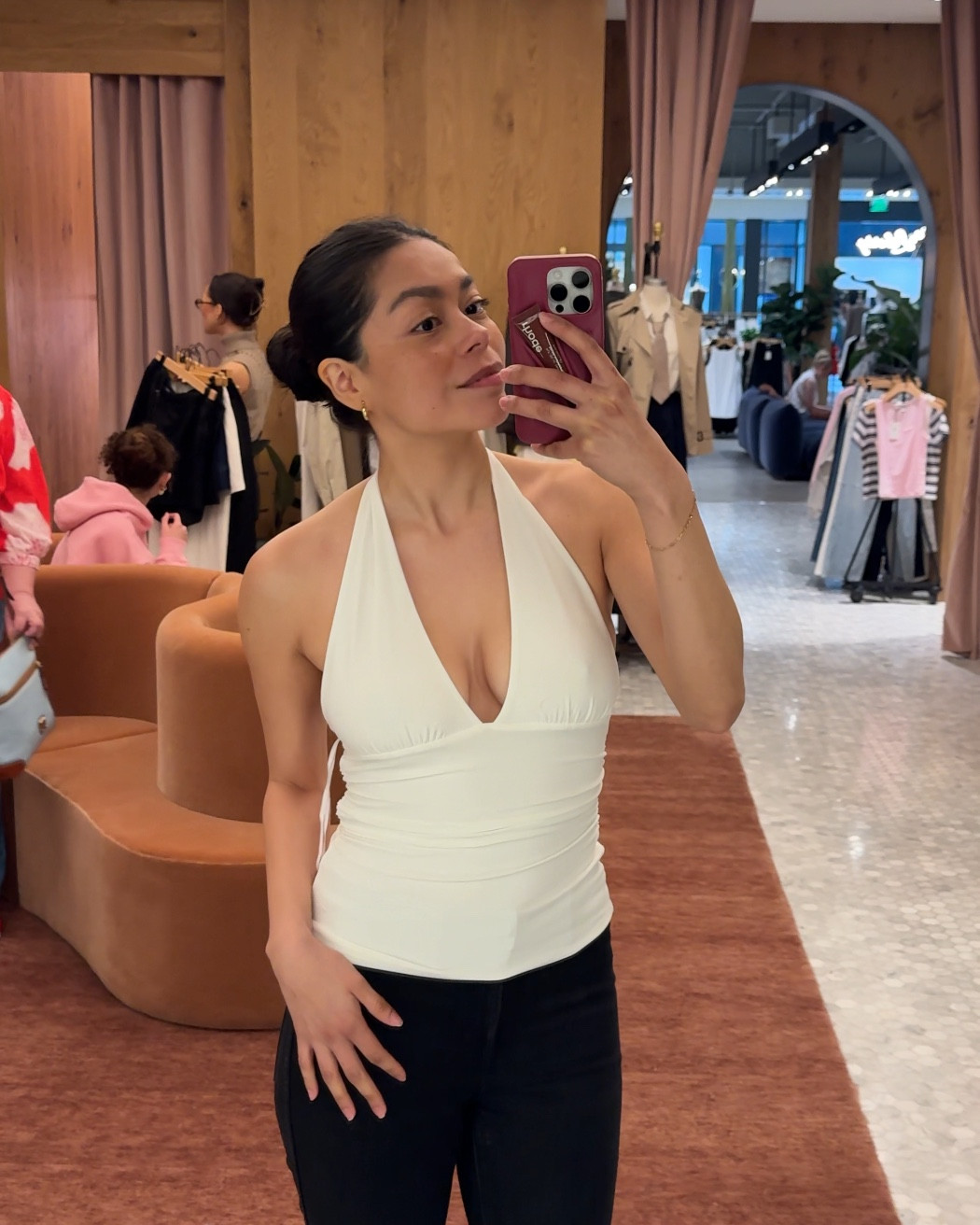 Aritzia white halter plunge top / Wylder / xs 

#LTKdayinmylife #LTKootd #LTKgrwm