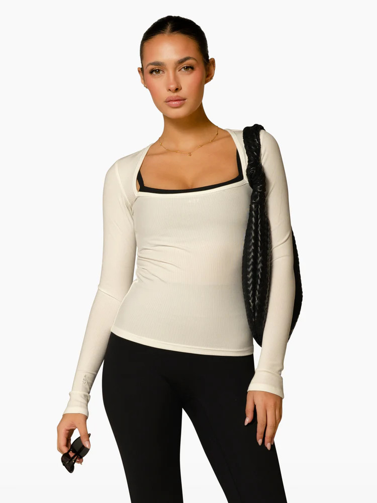 The Everyday Top / White | 437