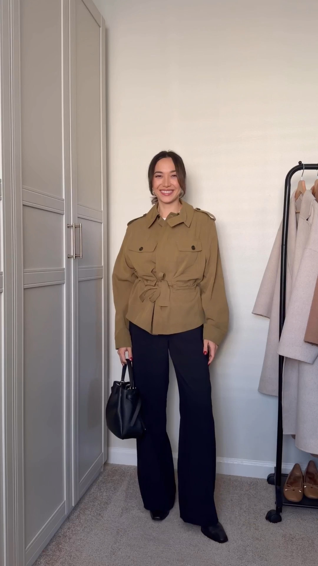 Casual & chic spring outfit 

Br jacket — small, 40% off last day
Tee 
Aritzia lodge pants — wearing regular length 
Steve Madden dusty booties 
Tory Burch bucket purse 


#LTKSeasonal #LTKSaleAlert