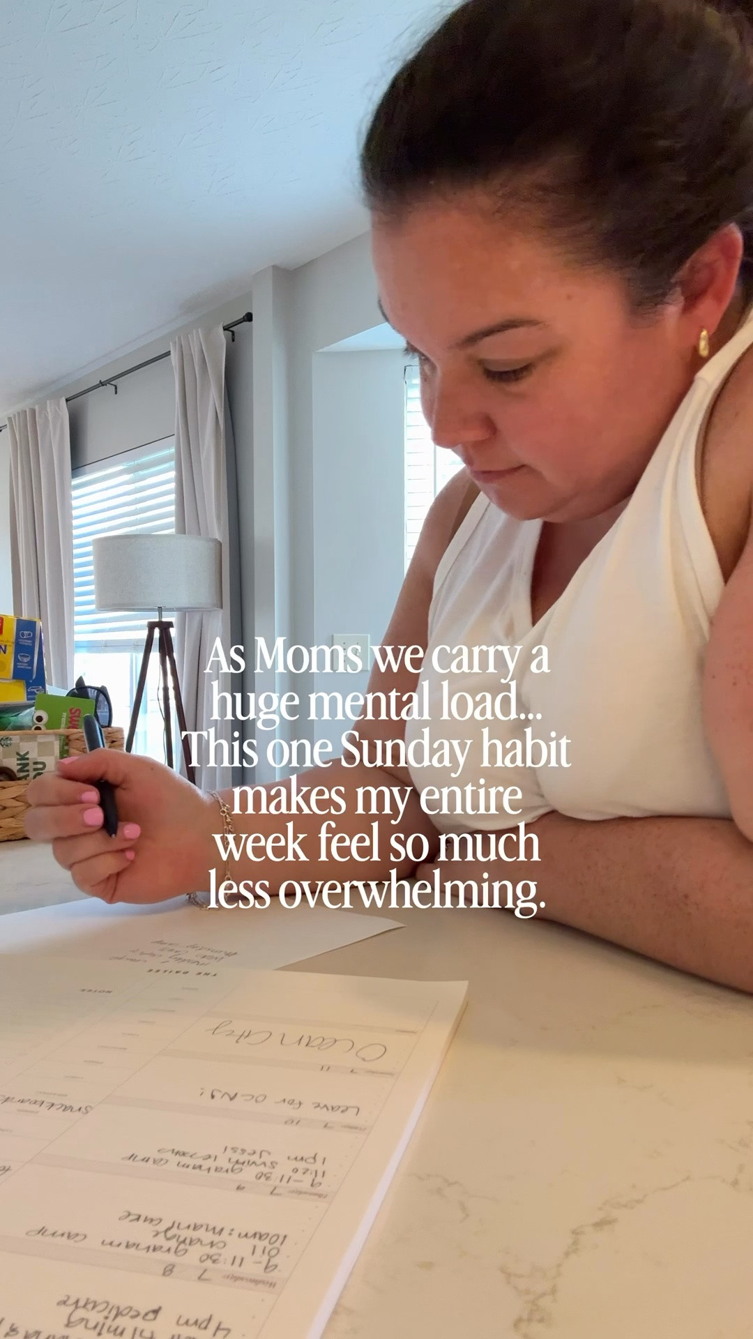 The mvp of my mom brain lately! 


Family planner, weekly planner, family organization

#LTKmomlife #LTKdayinmylife #LTKPlusSize