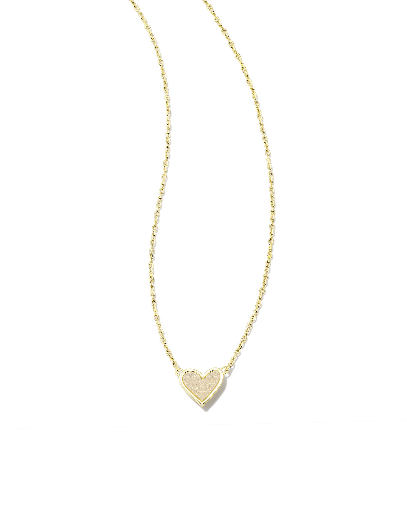 Framed Ari Heart Gold Short Pendant Necklace in Iridescent Drusy | Kendra Scott