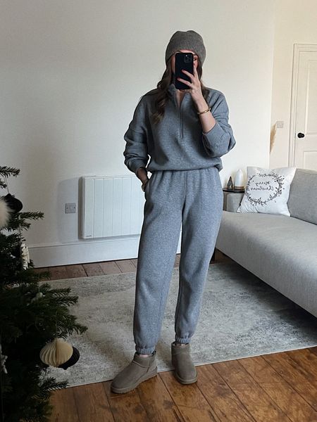 Abercrombie outfit 
Wearing a medium in the grey half zip, I sized up
And a small in the grey matching joggers 
I’m 5ft 6, true to size 
Beige beanie hat 

#LTKSeasonal #LTKeurope #LTKHoliday