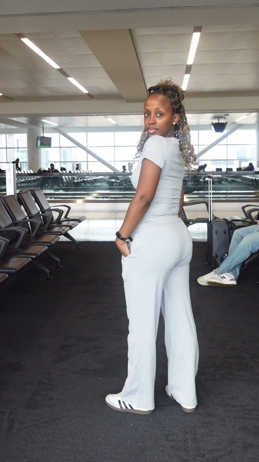 If you’re traveling for the holidays this year, you need this set! It’s super soft, incredibly comfortable, perfect for cold-to-warm weather travel, and on sale for $15! 

#LTKootd #LTKTravel #LTKSaleAlert