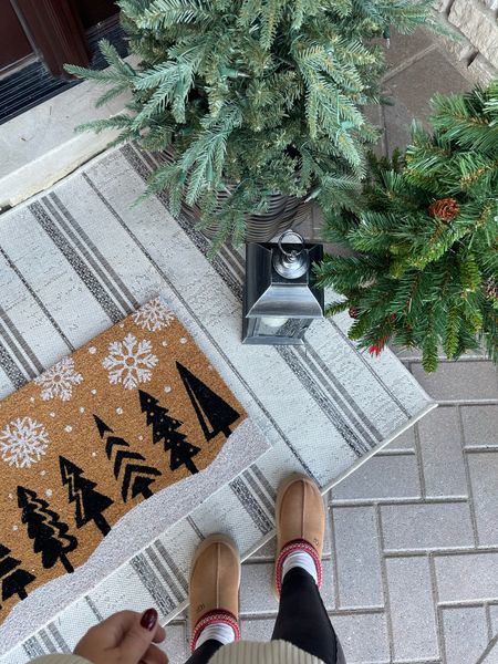 Love these Uggs for Winter! And our front porch doormat is on sale!

Holiday, Doormat, Holiday doormat, Wayfair @Wayfair #Wayfairfinds Uggs, home, gift ideas for her, gift guide, 

#LTKGiftGuide #LTKSeasonal #LTKHoliday