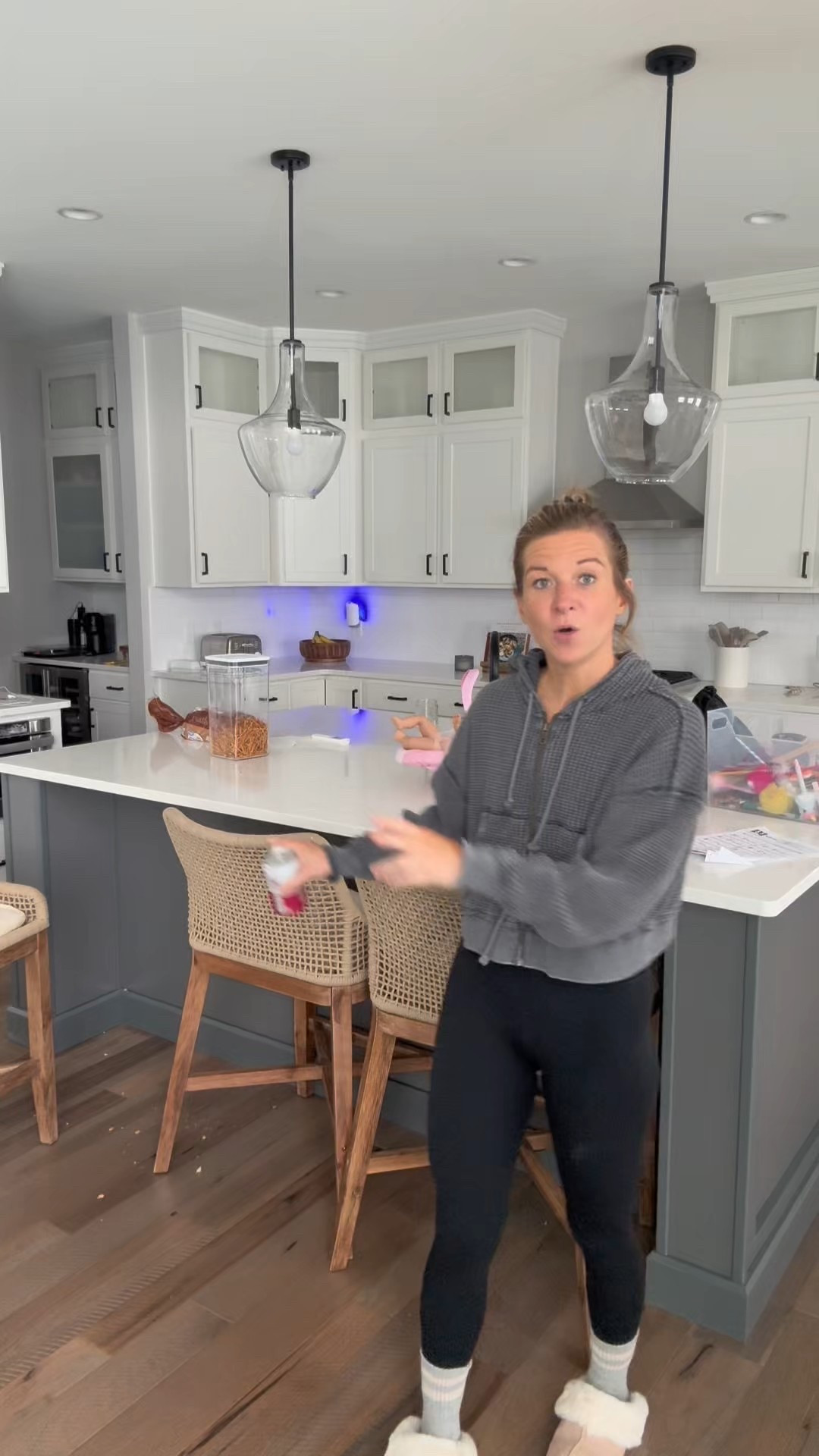 speed cleaning before my girls get home from school! Nothing like that afternoon hustle before the evening chaos begins 😅


#momroutine #busymomlife #speedclean #powerhour #housereset

#LTKdayinmylife #LTKHome