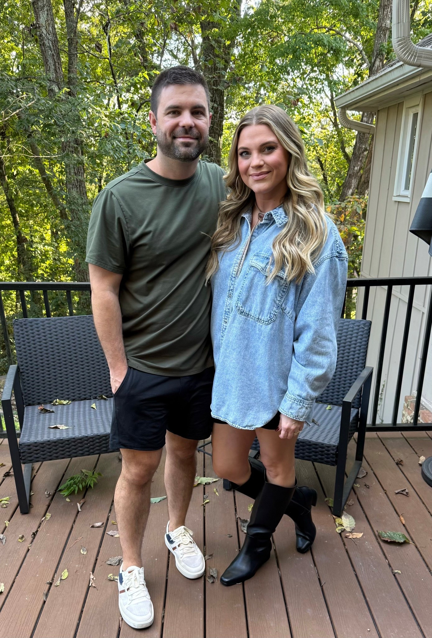 Love a denim shirt as a top! 

#LTKFindsUnder100 #LTKSeasonal #LTKStyleTip