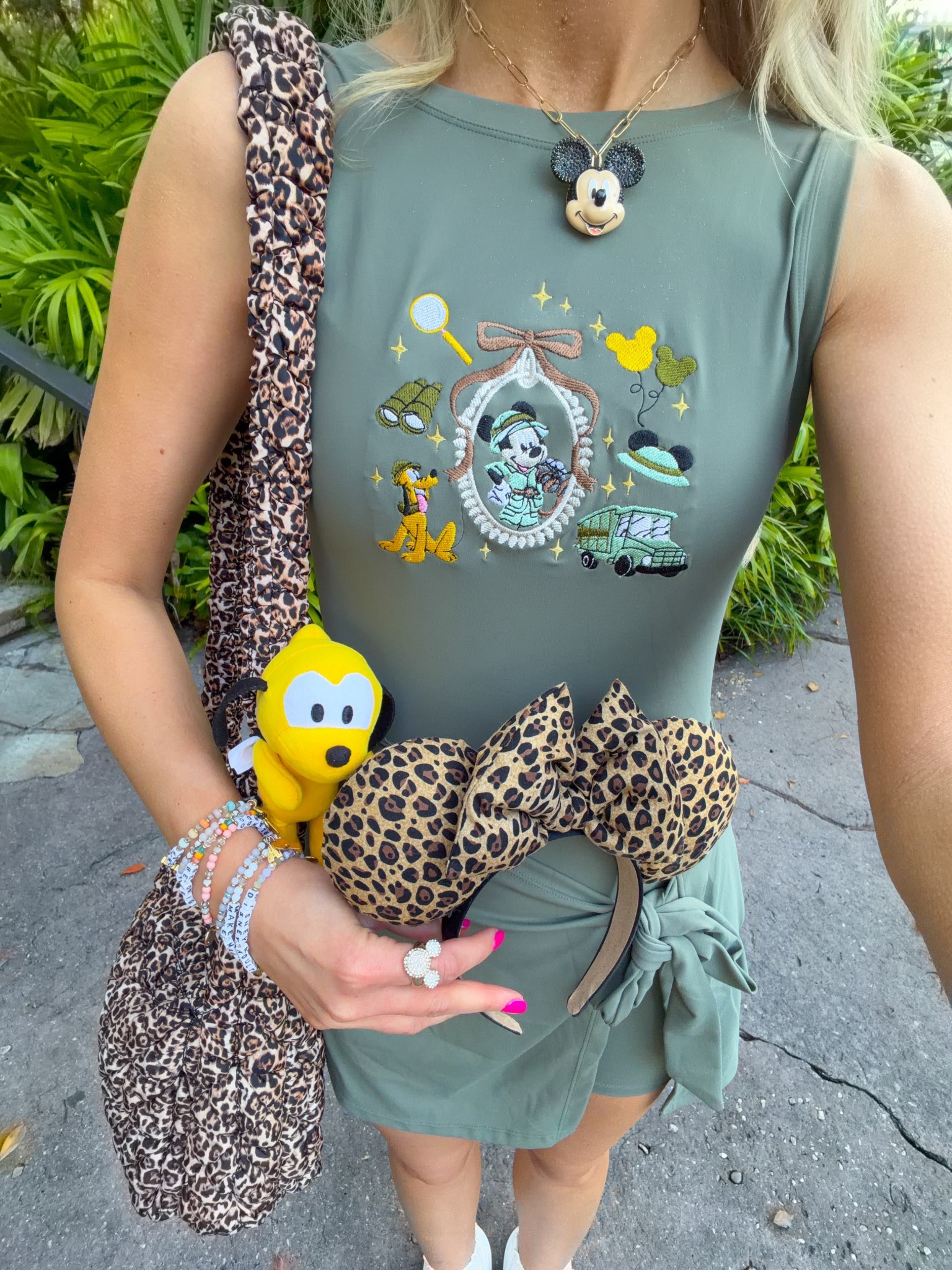 Mickey Safari outfit✨🐭🤎🌳🦜☀️