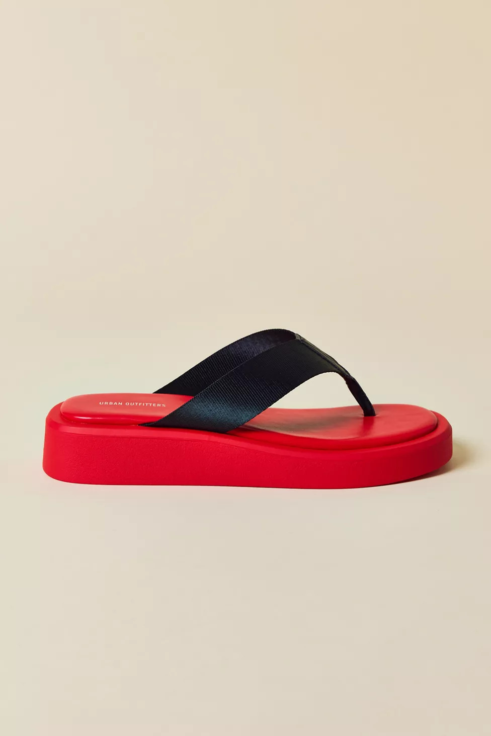 UO Gemma Platform Thong Sandals | Urban Outfitters (US and RoW)