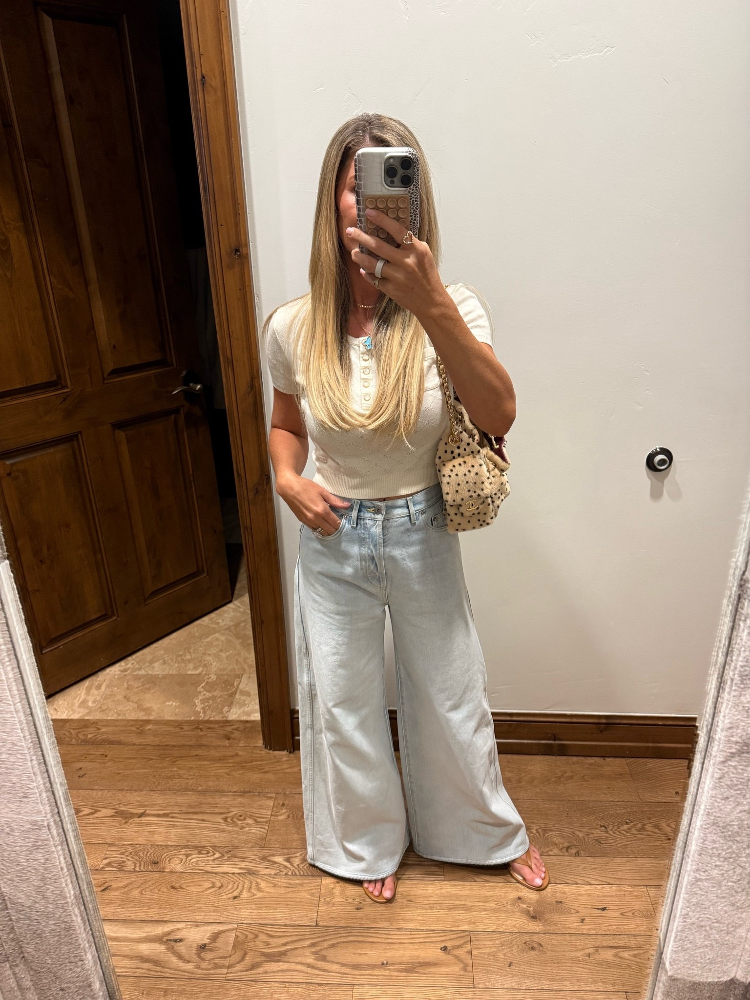 Look a like jeans

#LTKdayinmylife #LTKgrwm #LTKootd
