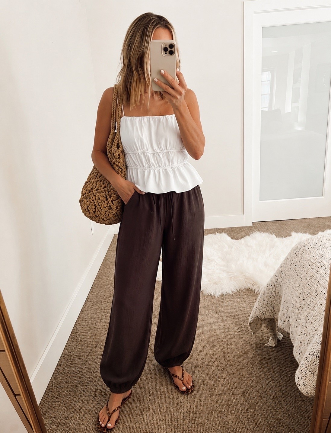 Balloon pants on repeat