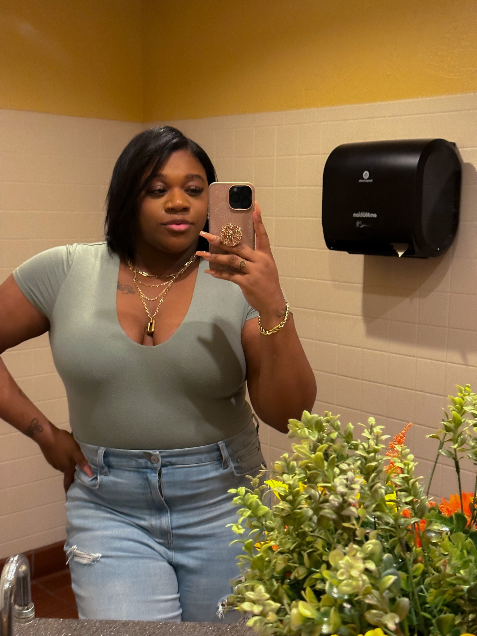 The comfiest date night outfit 🙌🏾 bodysuit (XL) jeans (16R)

#datenight #girlsnight #outfitinspo

#LTKstyletip #LTKFind #LTKcurves