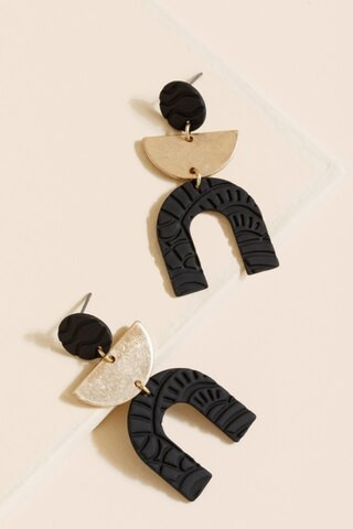 Dakota Upside Down U Earrings | Francesca's