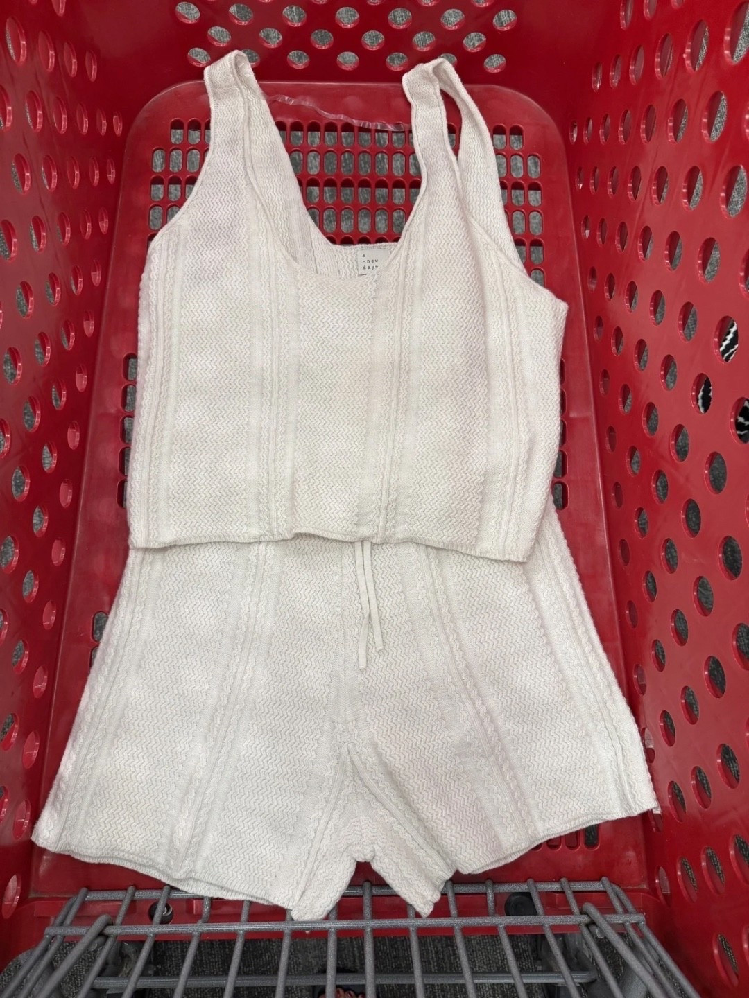 Such a cute knit set! This would work for so many summer occasions

#LTKootd #LTKgrwm #LTKdayinmylife
