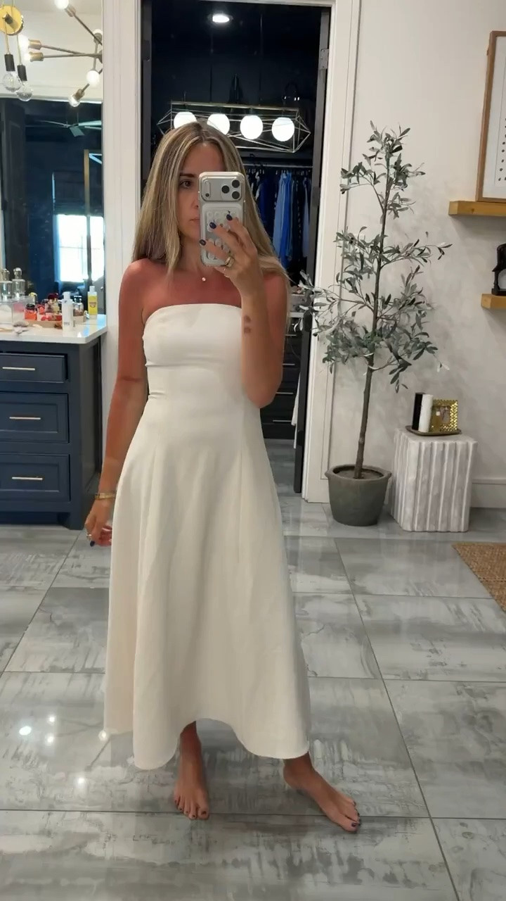 Wearing a size 0 in this dress! So so cute and perfect for summer. 

summer dress, Aritzia, vacation outfit

#LTKootd #LTKSaleAlert