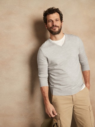 Merino V-Neck Sweater | Banana Republic (US)
