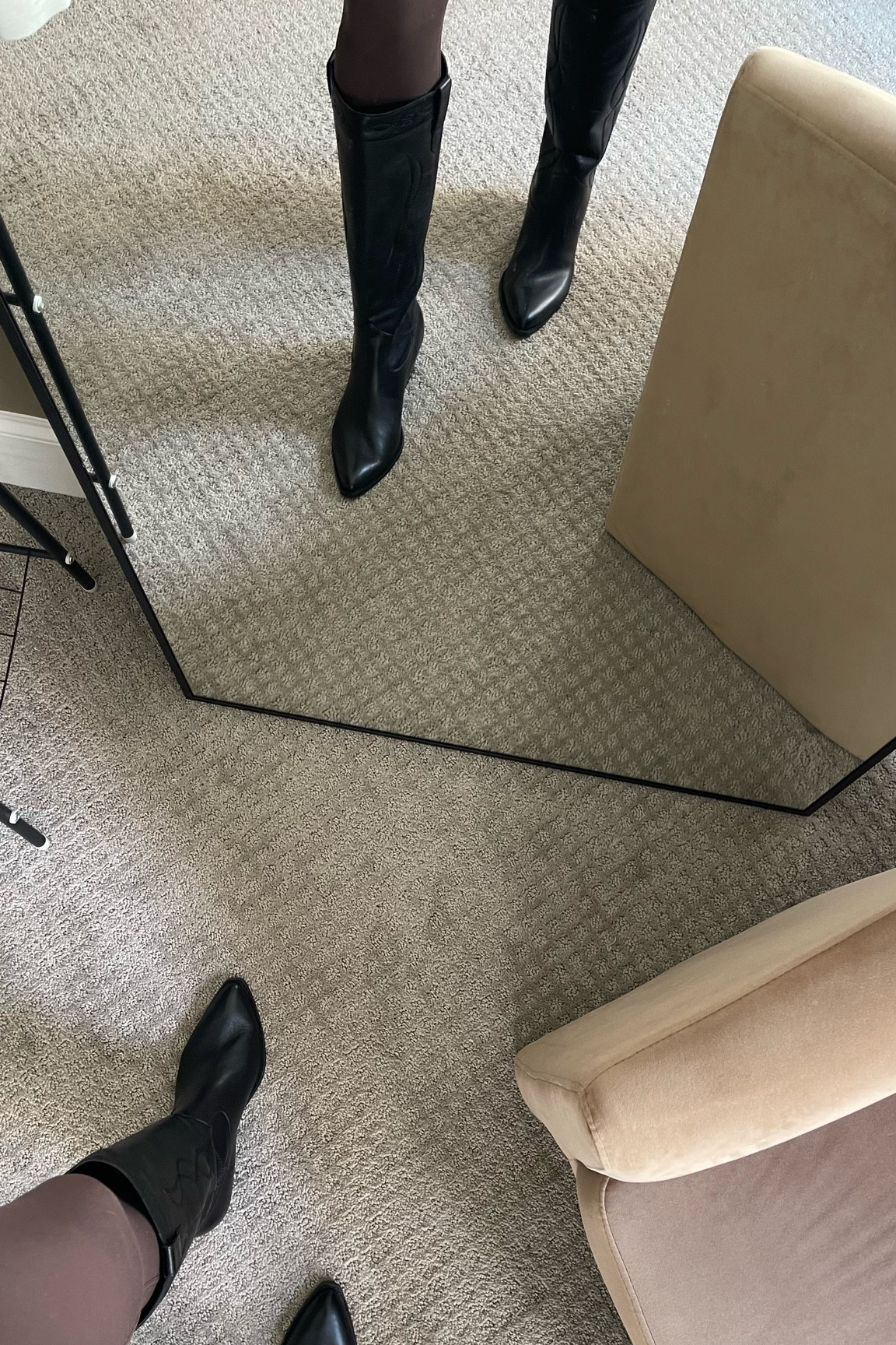 The *perfect* western trend boot! I LOVE these and can’t wait to wear them all fall

#LTKstyletip #LTKshoecrush #LTKSeasonal