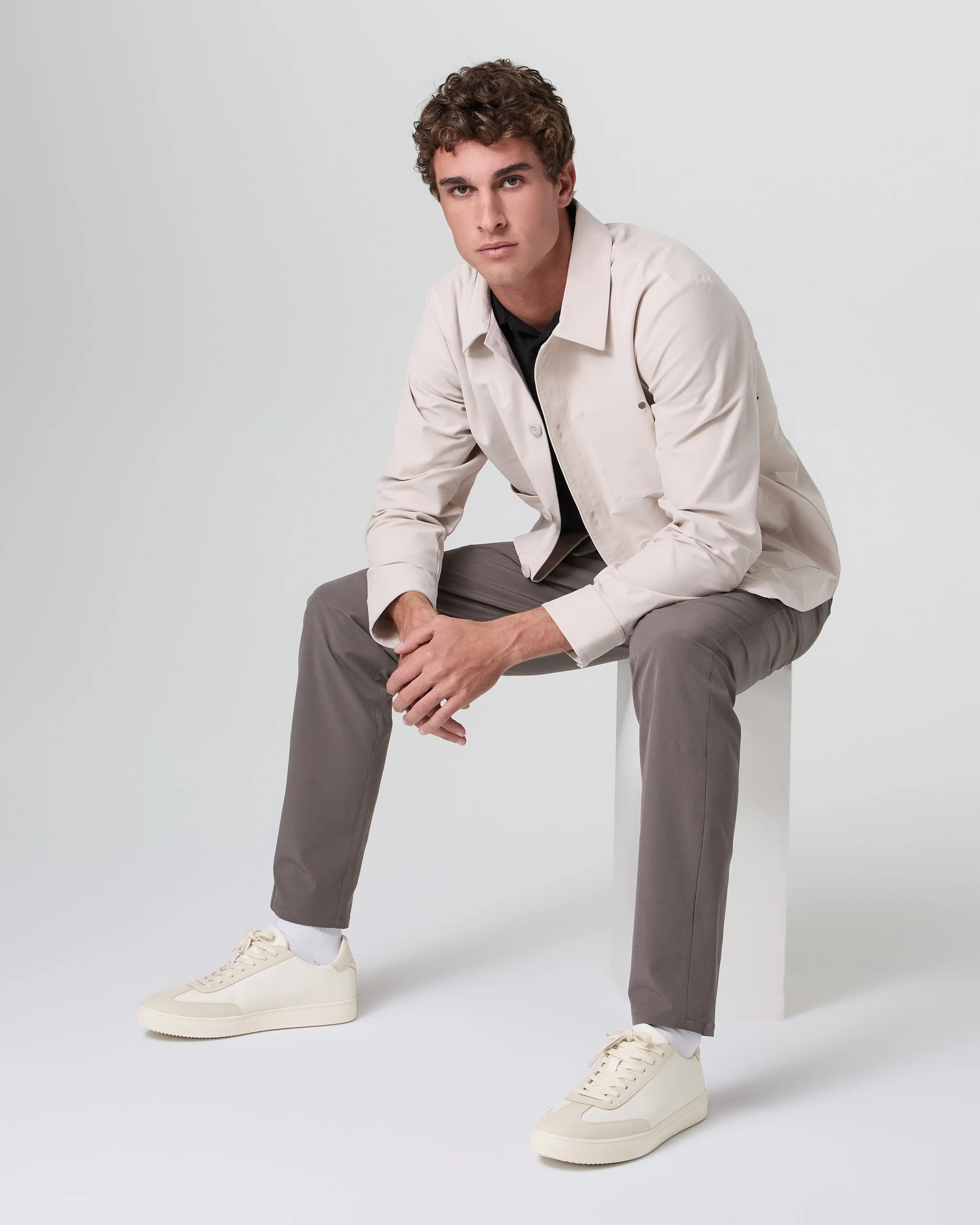 Vuori Deane Vegan | Off White | Vuori Clothing (US & Canada)