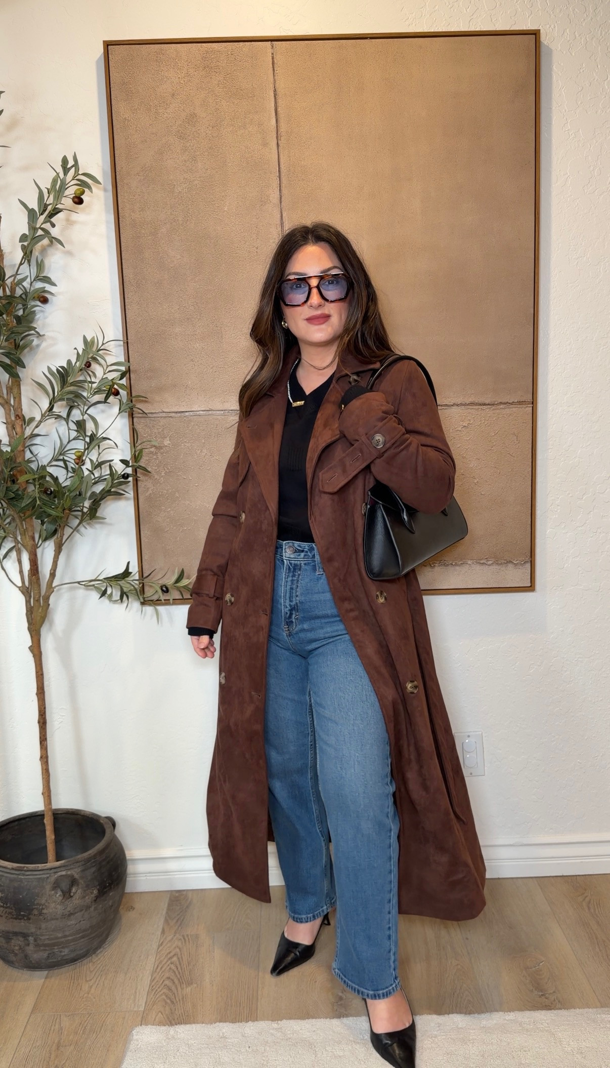 Suede coat size small 
Sweater size small
 Jeans size 6 in low stretch crop 

5'0" 140lbs 

#LTKootd #LTKPetite #LTKFindsUnder50