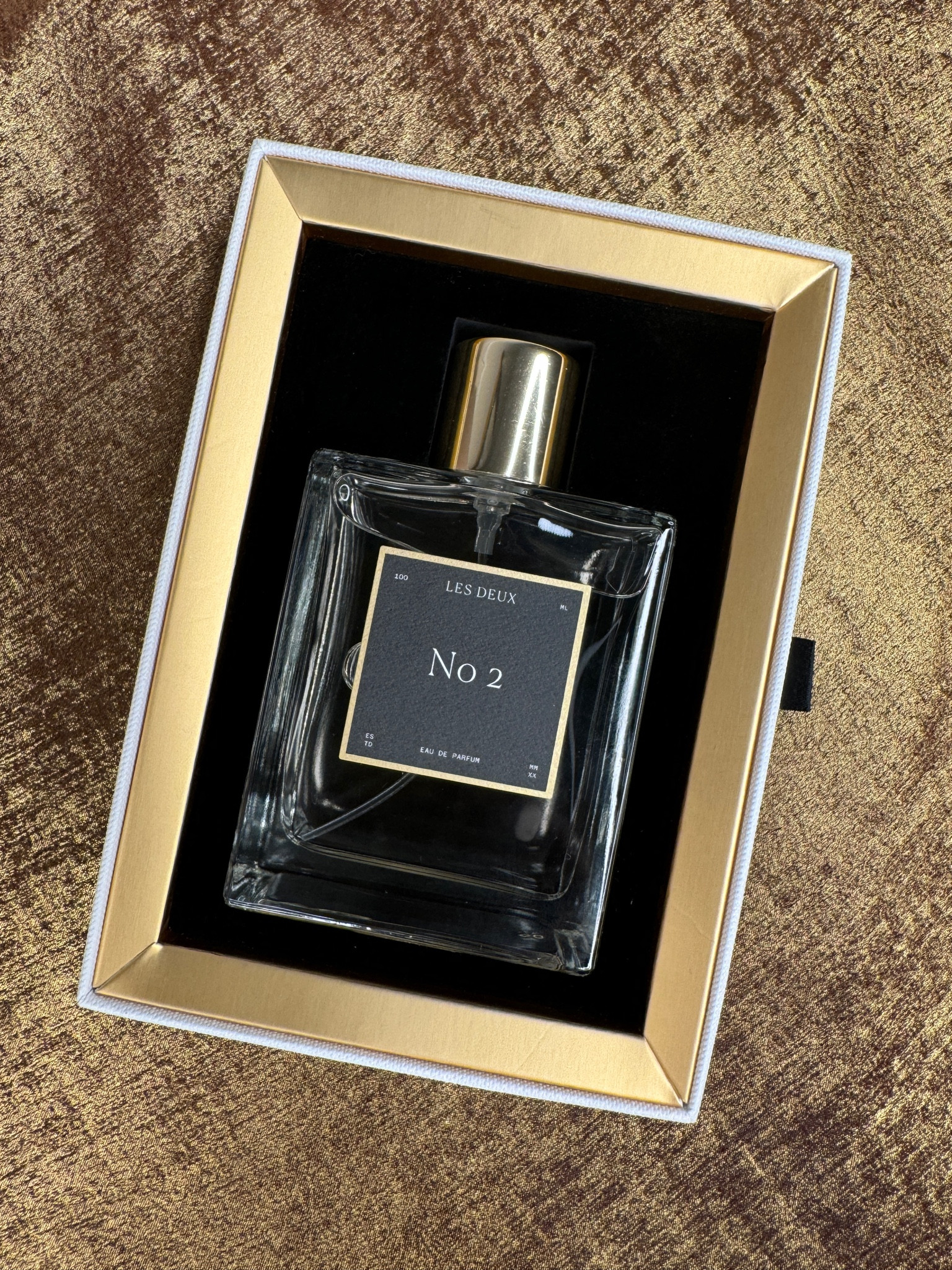 #Ad   A beautiful unisex fragrance that smells deliciously heavenly with notes of Amber, Saffron, Sandalwood & Vanilla. Perfect for Fall & Winter and would make a fabulous gift for the holidays! J’adore Les Deux No. 2! This fragrance comes in several sizes and different products, all my favorites are linked below! 

#LTKBeauty #LTKHoliday #LTKGiftGuide