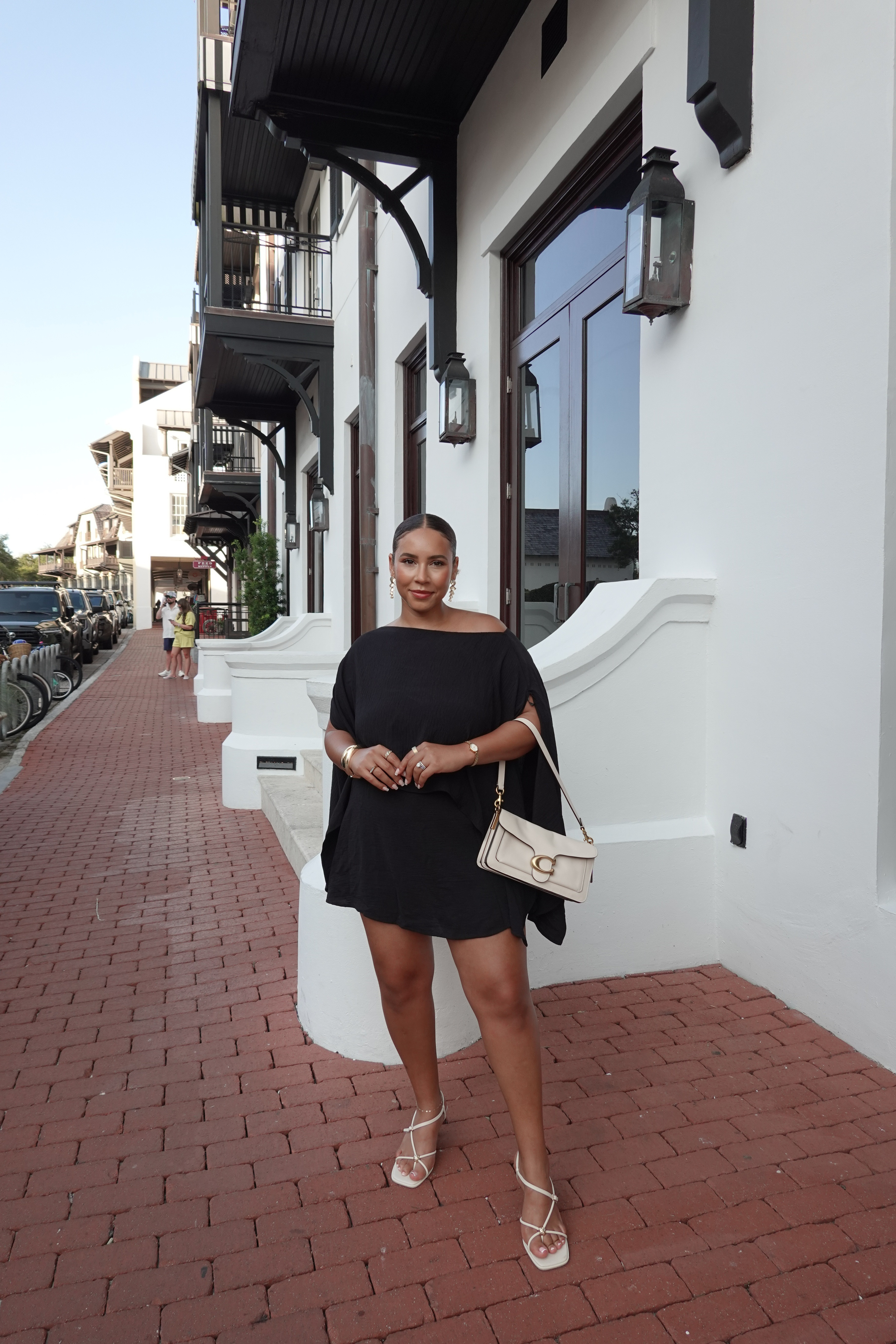 If you're looking for a classy midsize outfit for a birthday or special event, this black CHICME look is one of my favorites. I wanted something timeless for my birthday, and this outfit was exactly what I had in mind.  

 #LTKootd #LTKMidsize #LTKBeauty