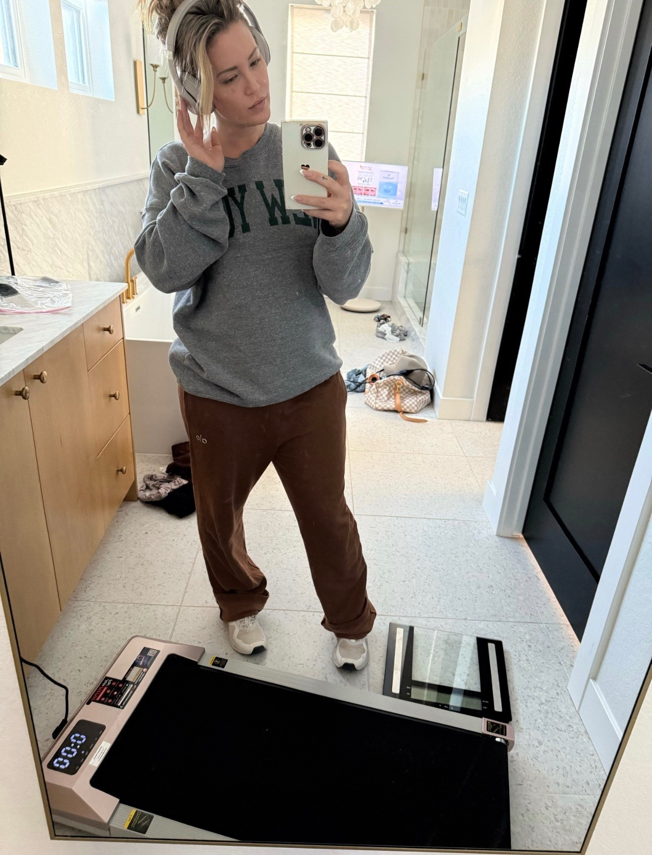 Messy morning workouts in the bathroom! 

Gym
Fitness 
Healthy 
Beauty 


#LTKselfcare #LTKActive #LTKOver40