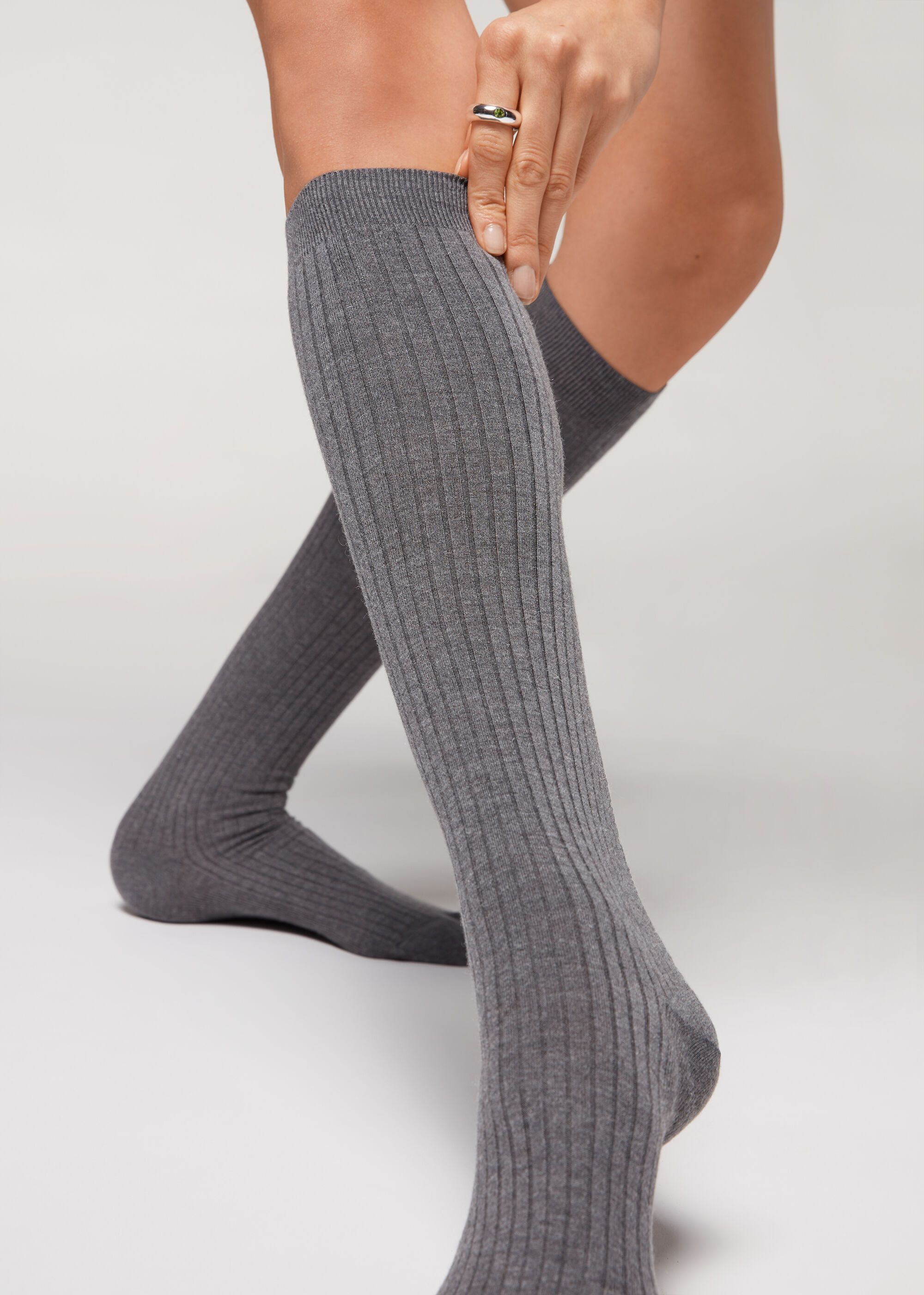 Long Ribbed Cashmere Socks | Calzedonia US