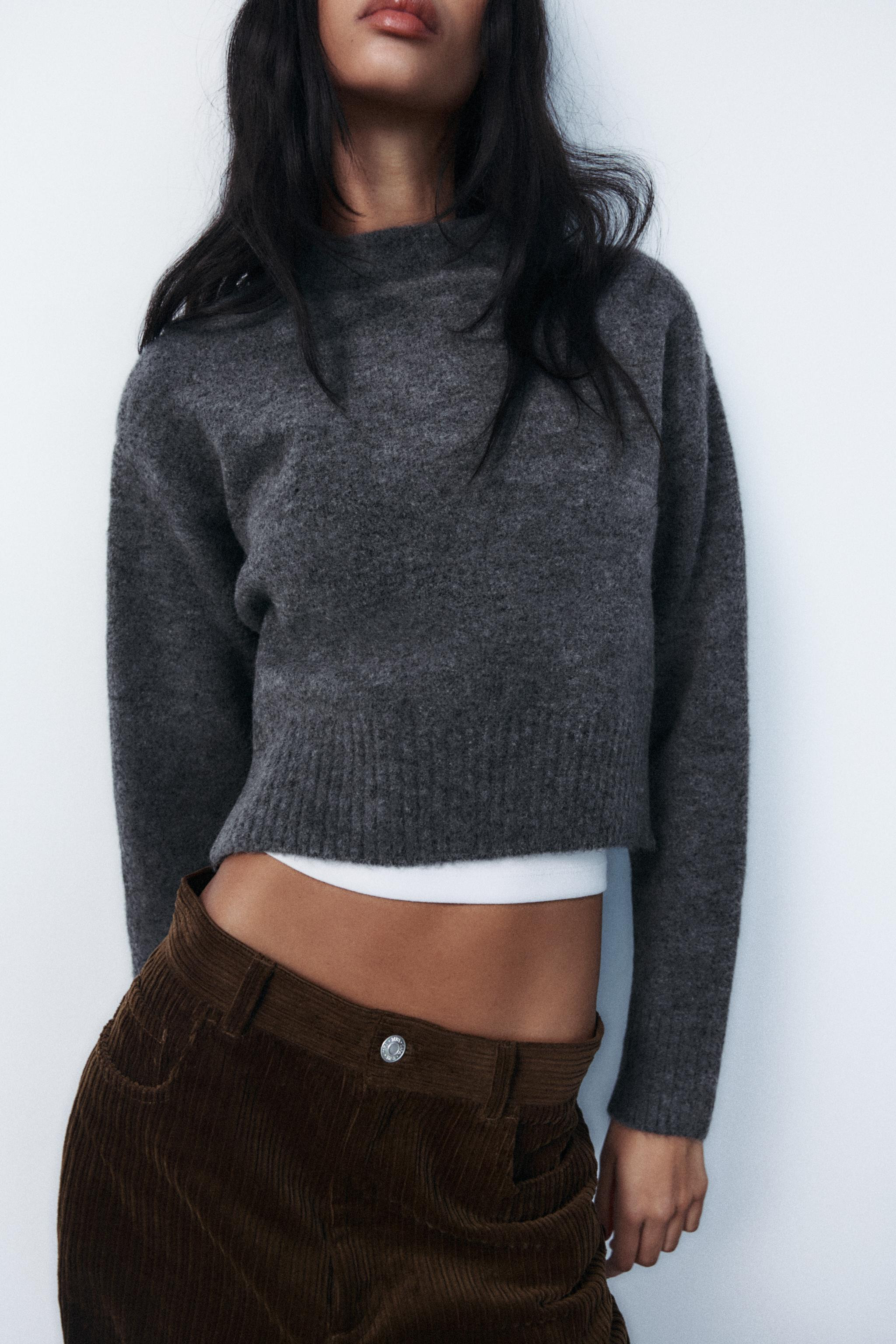 SOFT KNIT SHORT SWEATER | Zara US