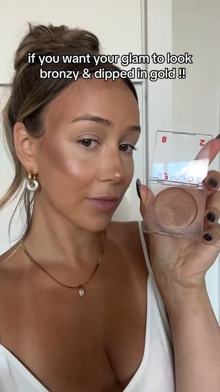 @tower28Beauty you really outdid yourselves with this one✨✨

Bronzer in shade “bronzino west coast”










Bronzer, shimmer, sunkissed, makeup, makeup inspo, makeup recommendations, makeup ideas, summer makeup, glam, light glam, full glam, sparkly, Bronzey makeup, Bronzey makeup inspo,