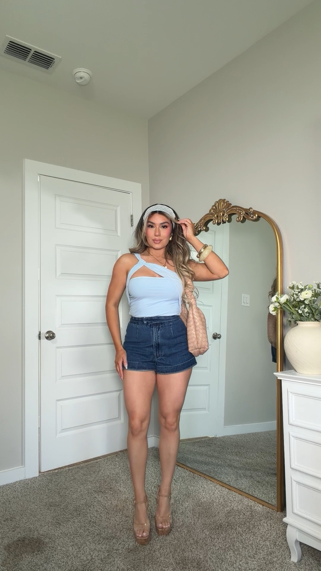 Simple chic summer outfit 🩵

#LTKootd #LTKgrwm